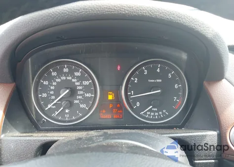 2015 BMW X1 xDrive28I из США, поврежденный, VIN WBAVL1C58FVY33368